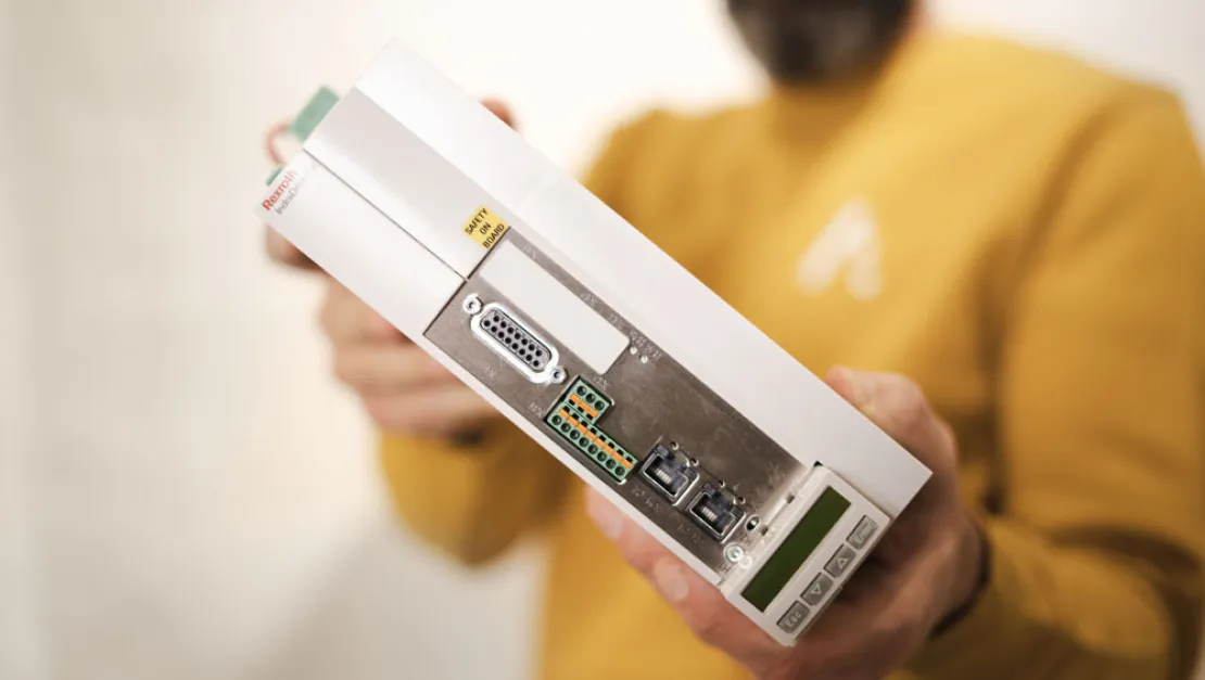 Servo drives